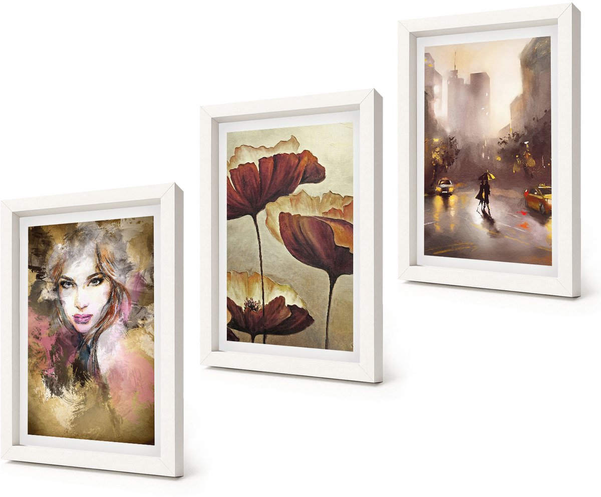 Coloray 3-Delige Schilderij Set - Abstract portret van een vrouw met bloemen in een stad in de regen. - 20x30 - Decoratieve Schilderijen - Wanddecoratie - Hal - Interieur Decoratie