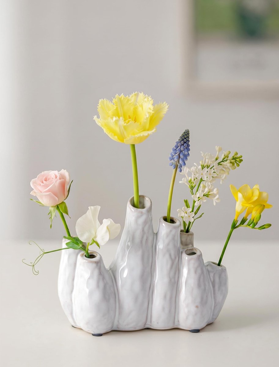Dailygoods- Bloemenvaas Keramisch - Compact 17,5 cm - Decoratieve Vaas - Modern Design - Voor Kleine Ruimtes - Minimalistisch Uiterlijk