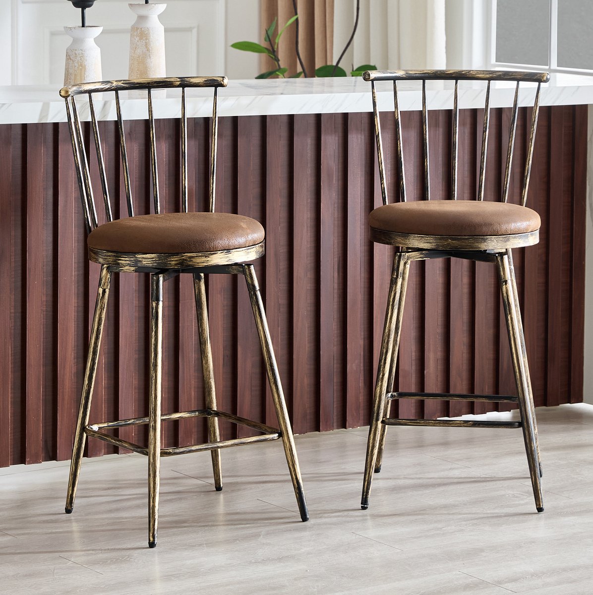 OKWISH Barkruk - Windsor-Stijl Met Rugleuning En Gewatteerde Zitting - Set Van 2 Voor Keukenblad Of Bar - Metaal En Stof - Bruin