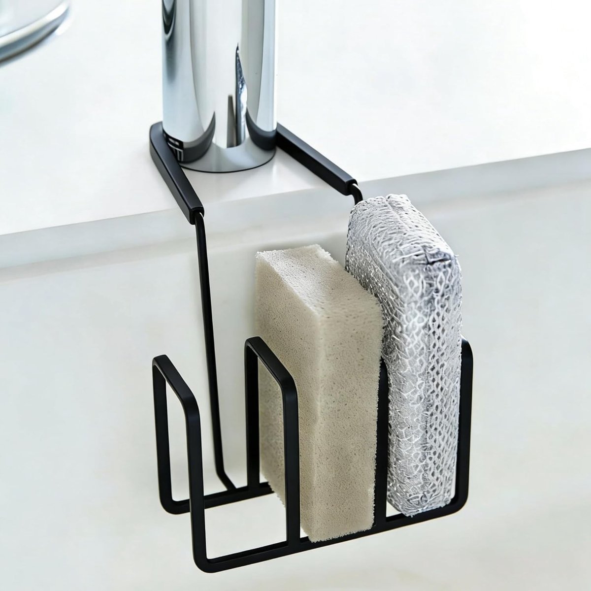 Antislip Sponshouder voor Keuken, Drietraps Afdruiprek en Gootsteenorganizer zonder Montage, Ideaal voor Keukenaccessoires en Ruimtebesparing
