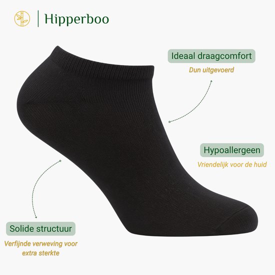Eén zwarte Hipperboo enkelsok met tekst 'Ideaal draagcomfort', 'Hypoallergeen' en 'Solide structuur'.