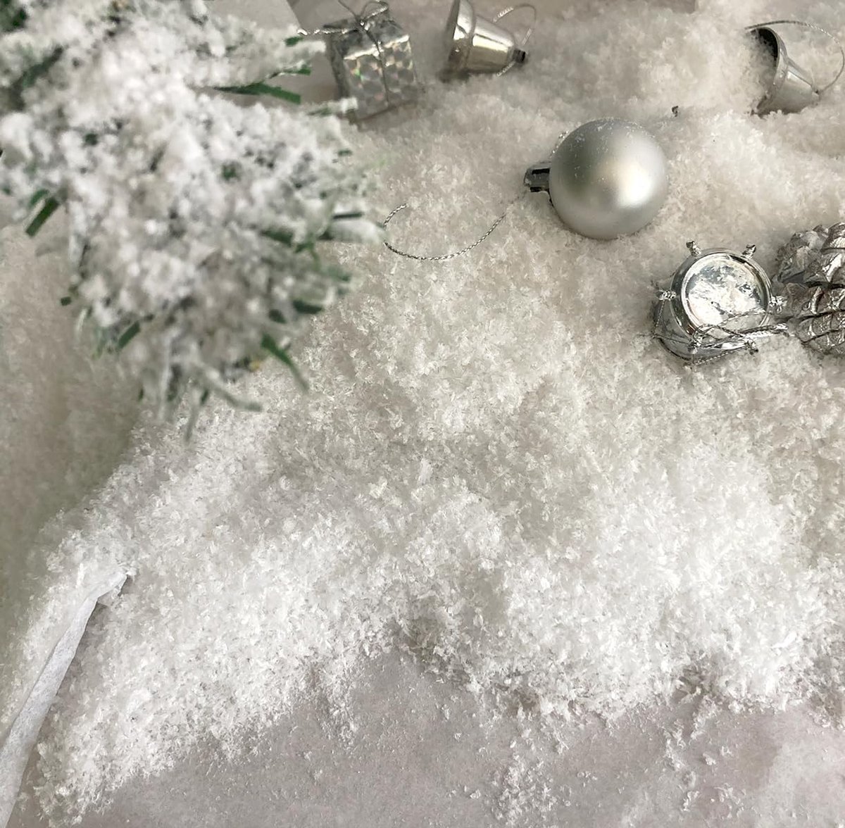 Kunstsneeuw voor decoratie en knutselwerk, display sneeuw ((XL - 360g))