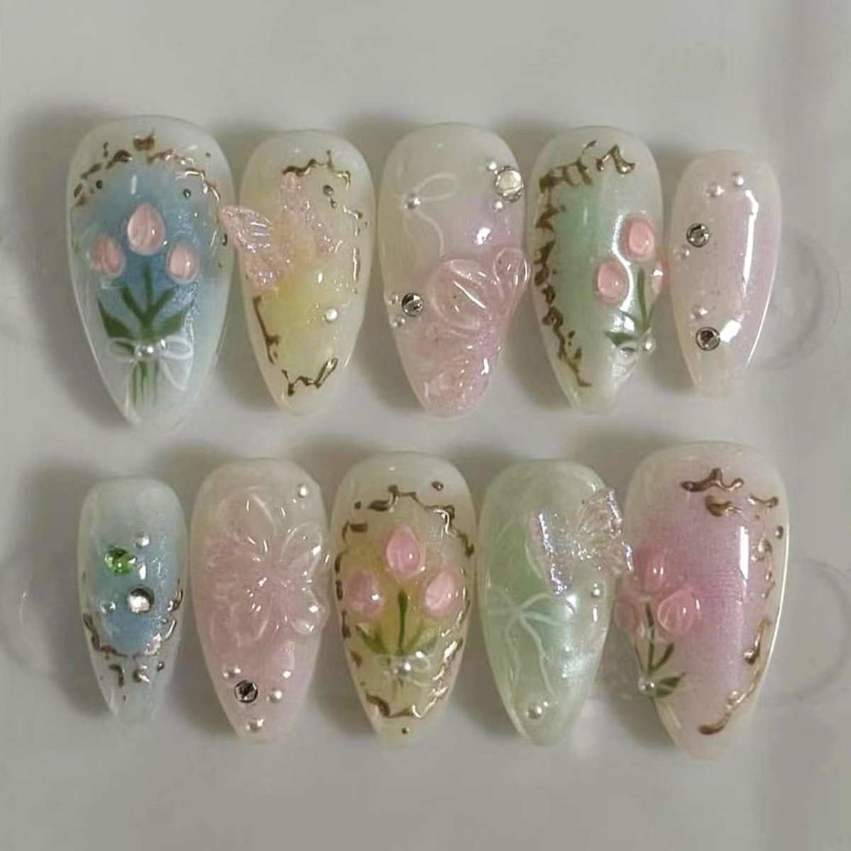 kunstnagels, amandelkleurig, airbrush, 3D lint, strik, vlinder, strass, sprookje, schattige coquette, kunstnagels met nagellijm, zomer, verse kunstnagels