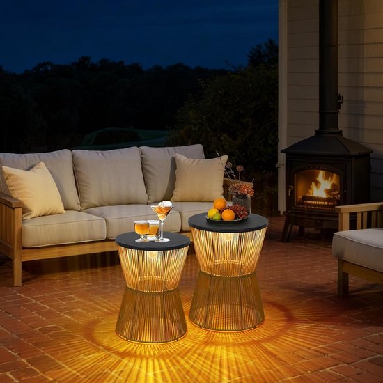 Solar Bijzettafel Outdoor Set van 2, Ronde Tuintafel Weerbestendig met Zonne-lamp, Kunststof Rattan Solar Outdoor Tafel, Boho Zonne-lamp Tafel voor Buiten, Balkontafel, Bijzettafel Terras van solar — afbeelding 4
