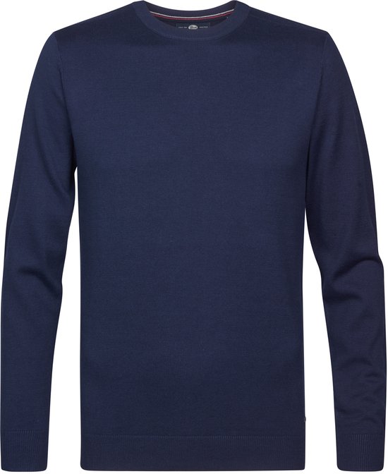 Donkerblauwe trui met ronde hals, voorkant zichtbaar, lange mouwen.