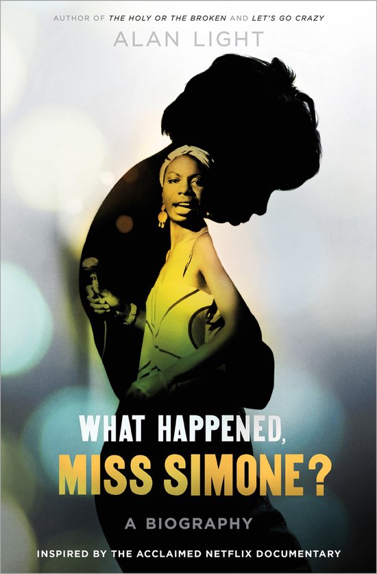 Boekomslag van What Happened, Miss Simone? met een silhouet en foto van Nina Simone.