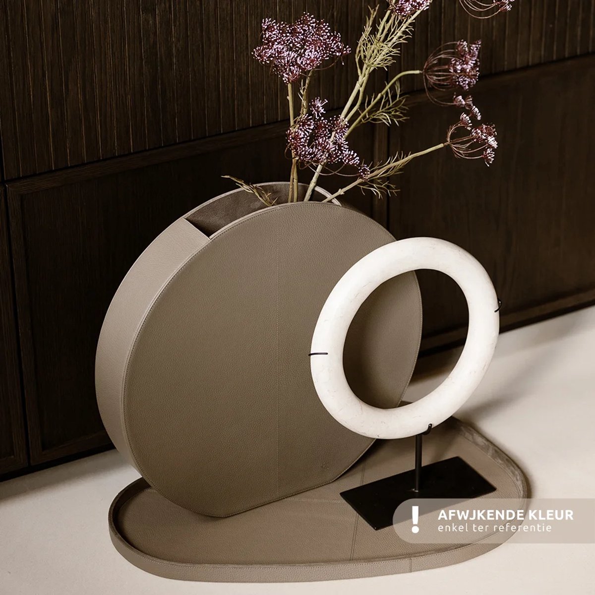 Chamada leren vaas effen large beige