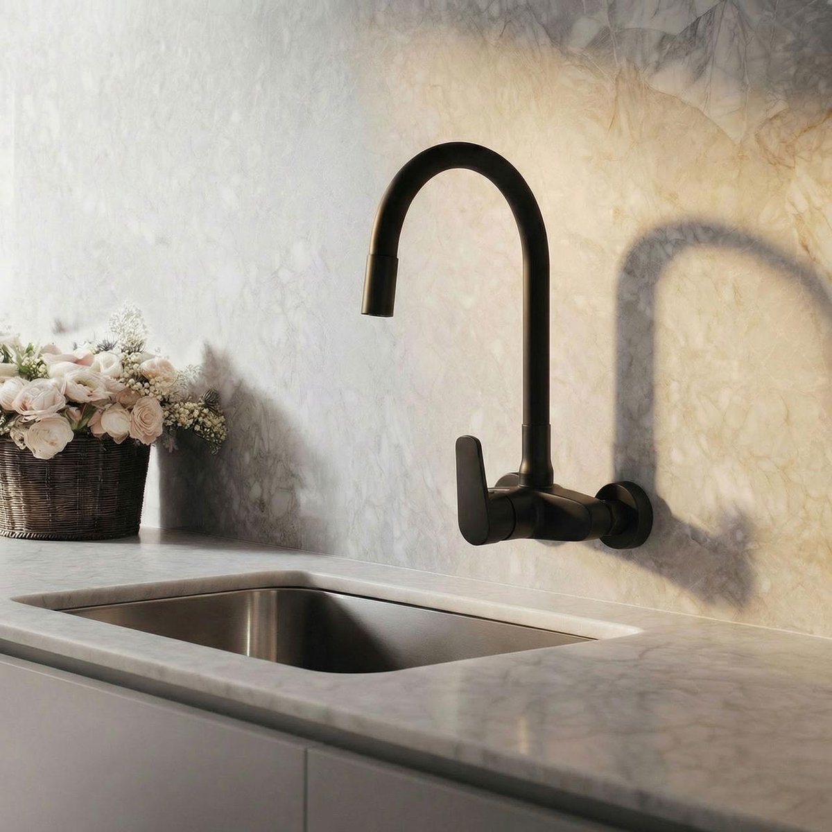 Aquanello Casa Muur Keukenkraan Zwart met Hoge Flexibele Uitloop BL-1301-CS