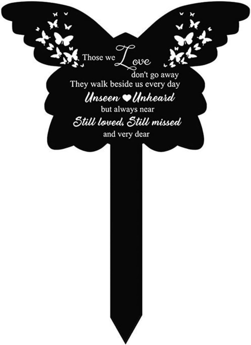 Vlinder-tuinsteker met herdenkingsmotief en grafsteen-embleem en gedenkspreuk voor begraafplaats, tuin en thuis