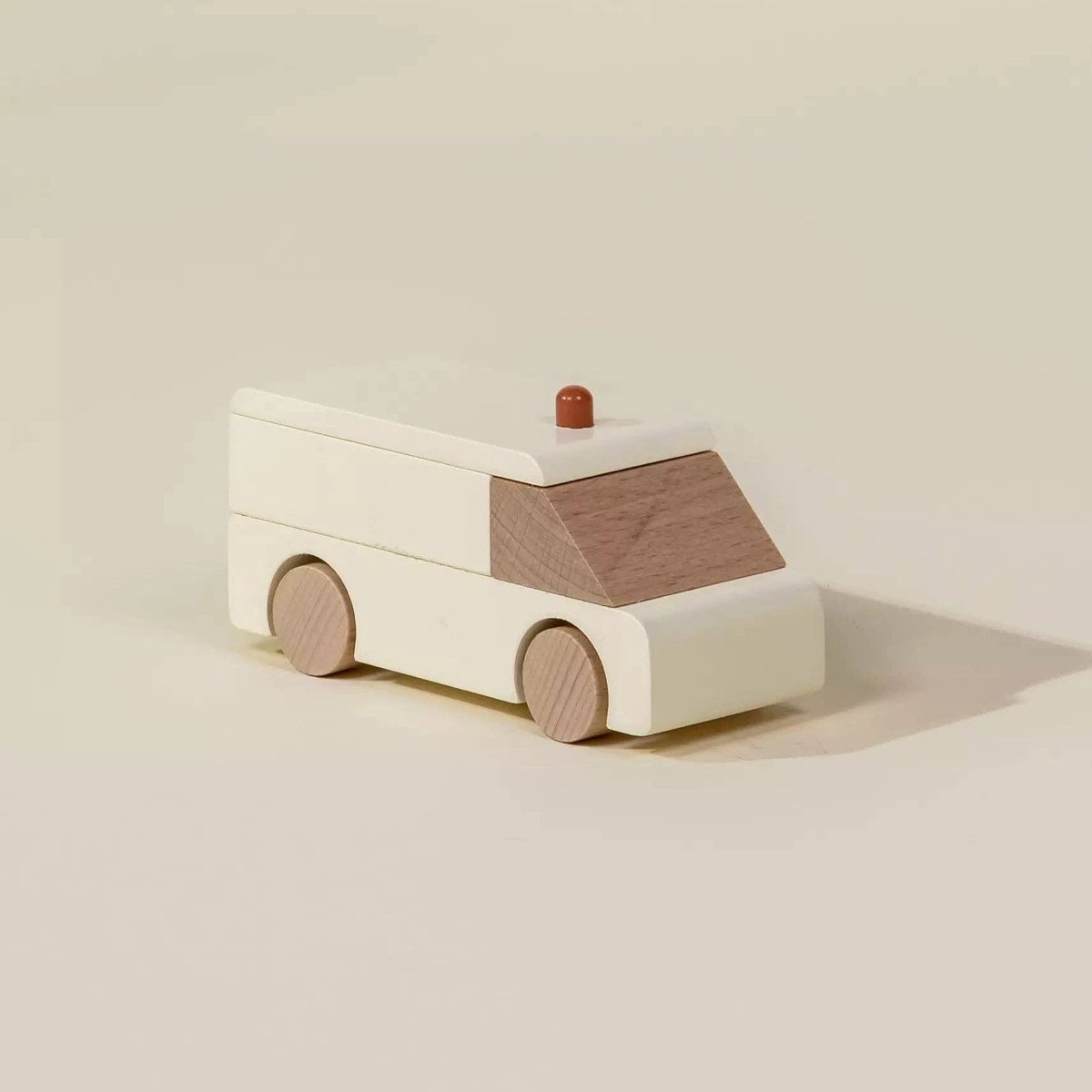 Houten Ambulance | Stevig houten stadsvoertuig