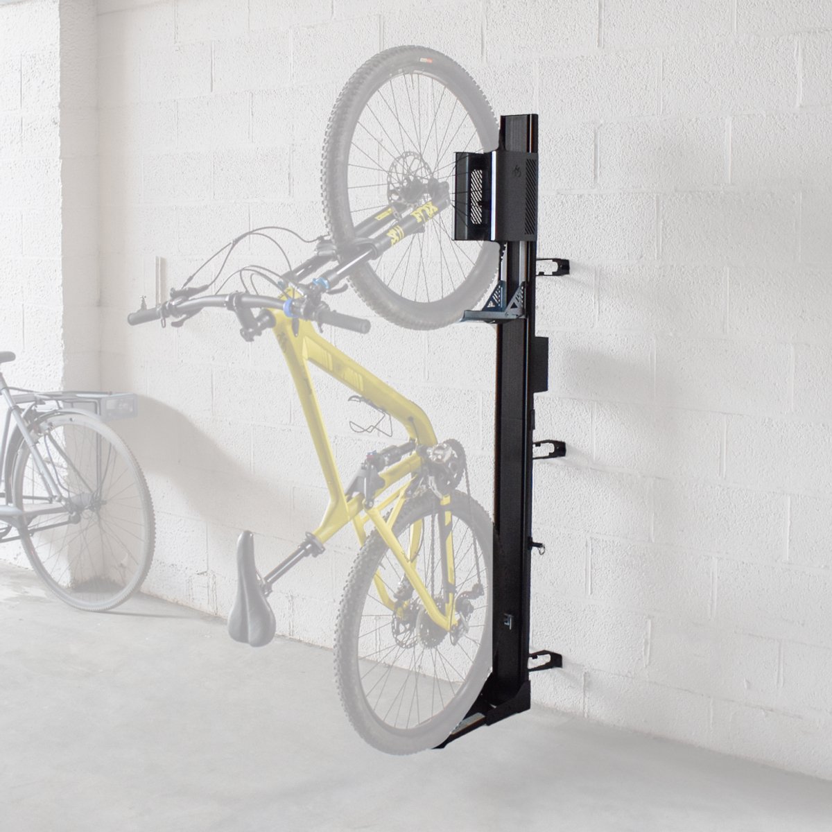 EasyLift draaibare verticale fietsstandaard met tilhulp en bevestigingspunt voor e-bike-oplader