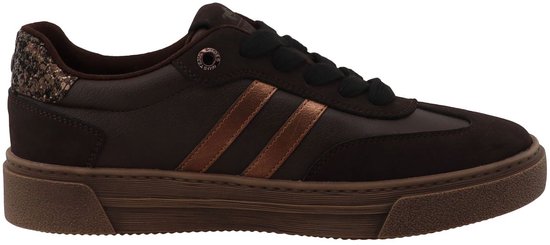 Bruine leren Mustang sneaker met koperkleurige strepen, veters en glitteraccent.