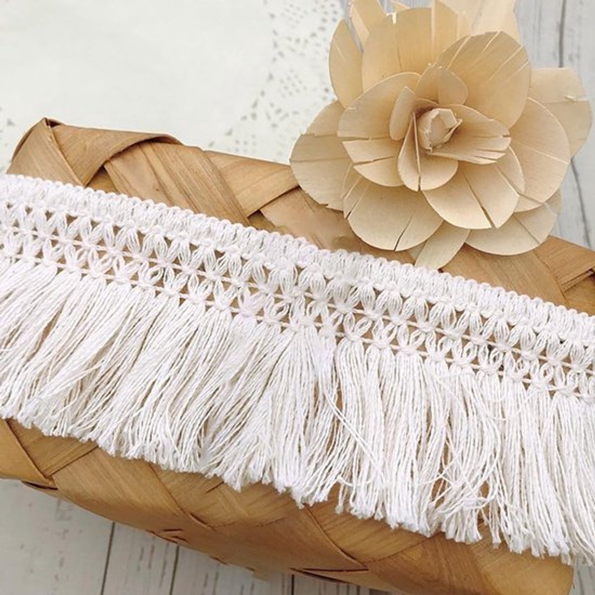 Witte katoenen franjerand van 6 cm breed voor DIY kostuums, kleding, gordijnen en bruiloftdecoratie - 10 yards
