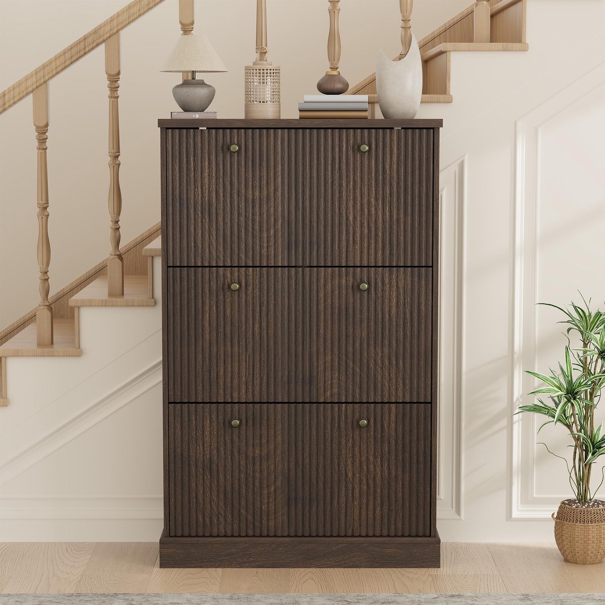 Triumpunpre Schoenenkast met 3 Klaplades - MDF Schoenopberger met Golvend Paneel Ontwerp voor Gang, Slaapkamer en Entree - Walnoot Zwart