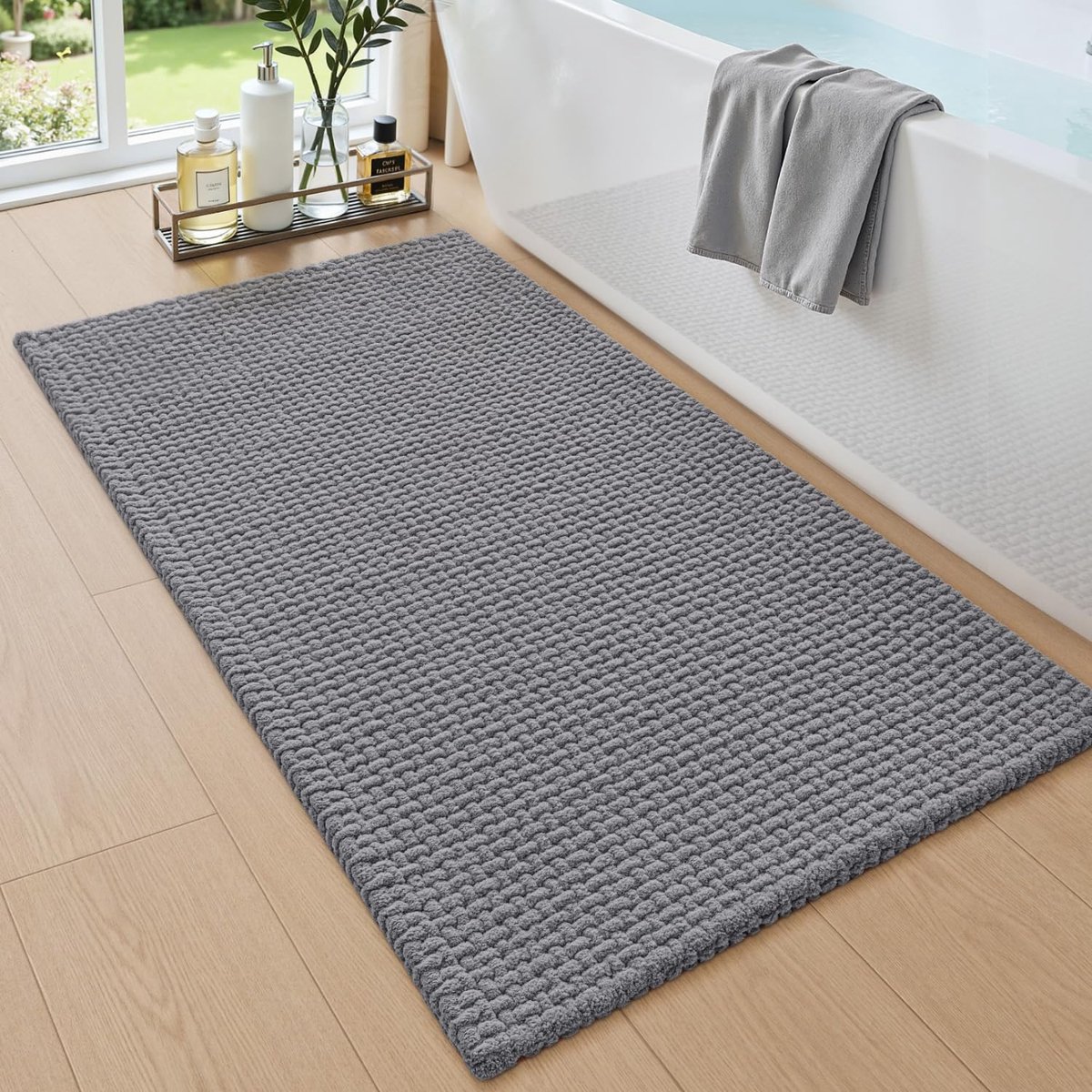SnelShoppen - Chenille Badmat 60x90cm, Absorberend en Antislip Badmat, Zacht en Sneldrogend, Wasbare Badkleed voor Badkamer, Douche en Bad, Grijs