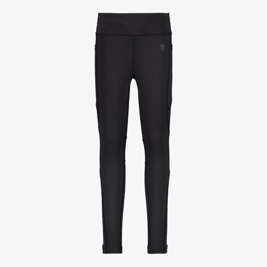 Zwarte sportlegging met een driehoekig logo op de linkerheup en zakken aan beide zijden.