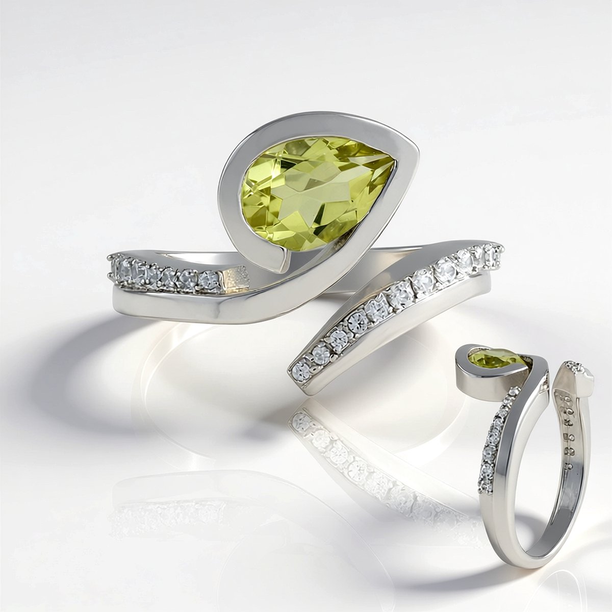 Cavill - Zilveren ring met 1,1 ct peervormige Ouro Verde kwarts - 925 sterling zilver - 0,35 ct pave zirkonen - verstelbare elegante ring