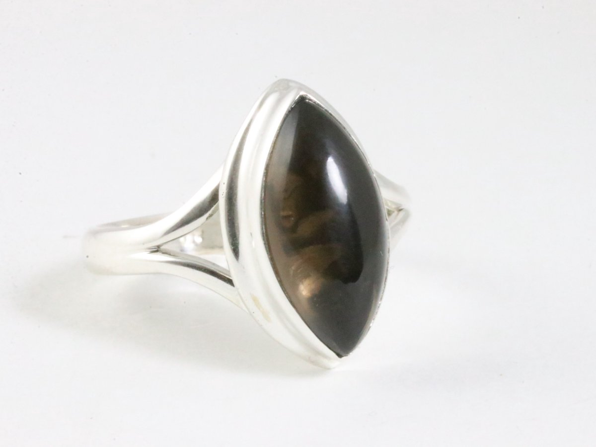 Hoogglans zilveren ring met rookkwarts - maat 16