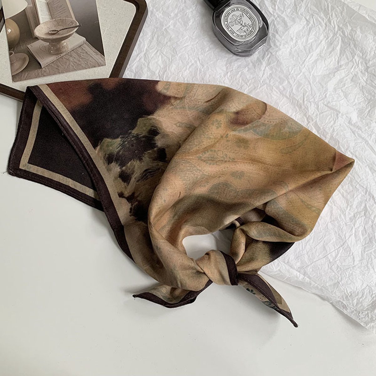Dubbelzijdige patroon sjaal - kleine vierkante sjaal - het hele jaar door bruikbaar - veel draagmanieren - decoratieve omslagdoek-68*68cm-Vintage roos