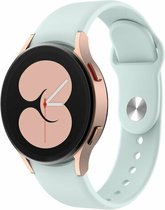 By Qubix Sportbandje 20mm - Lichtblauw - Geschikt voor Samsung Galaxy Watch 6 - Galaxy Watch 6 Pro - Galaxy Watch 5 - Galaxy Watch 5 Pro - Galaxy Watch 4 - Galaxy Watch 4 Classic