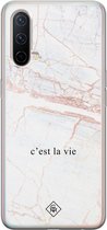 Casimoda® hoesje - Geschikt voor OnePlus Nord CE - C'est La Vie - TPU - Backcover - Bruin/beige - Tekst