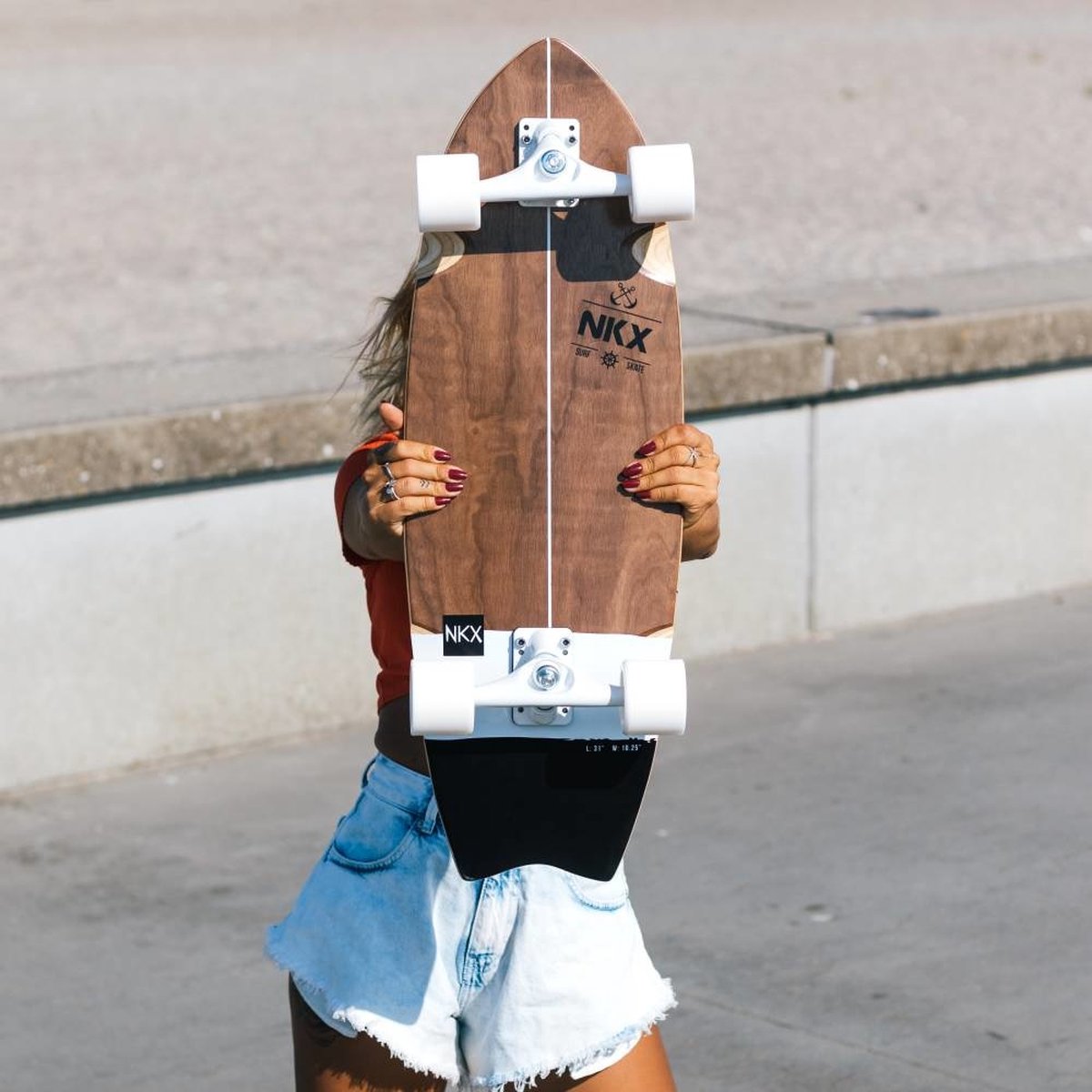 NKX Maverick 31 Surfskate Zwart
