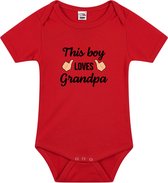 This boy loves grandpa tekst baby rompertje rood jongens - Cadeau opa - Babykleding 92