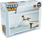 Puzzel Komische hond die in het water springt - Legpuzzel - Puzzel 500 stukjes