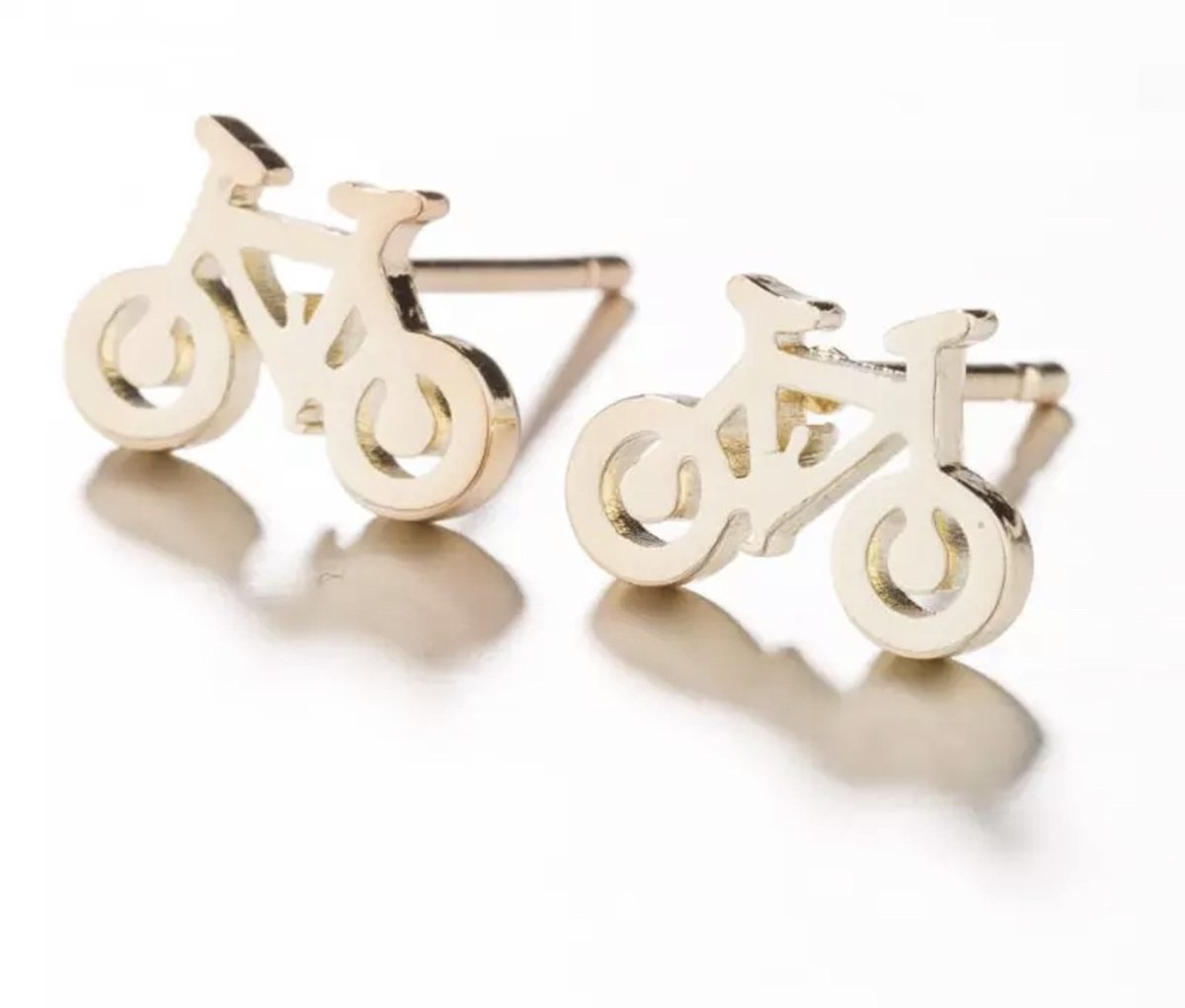 GoedeDoelen.Shop | RVS Oorbellen Fiets Goud | Oorstekers | Goudkleurige Oorbellen | Fiets Oorbellen | Wielersport Oorbellen | Sportieve Oorbellen | Unisex Oorbellen | Wielersport Sieraad | Sport Sieraad | Wielersport | Wellness-House