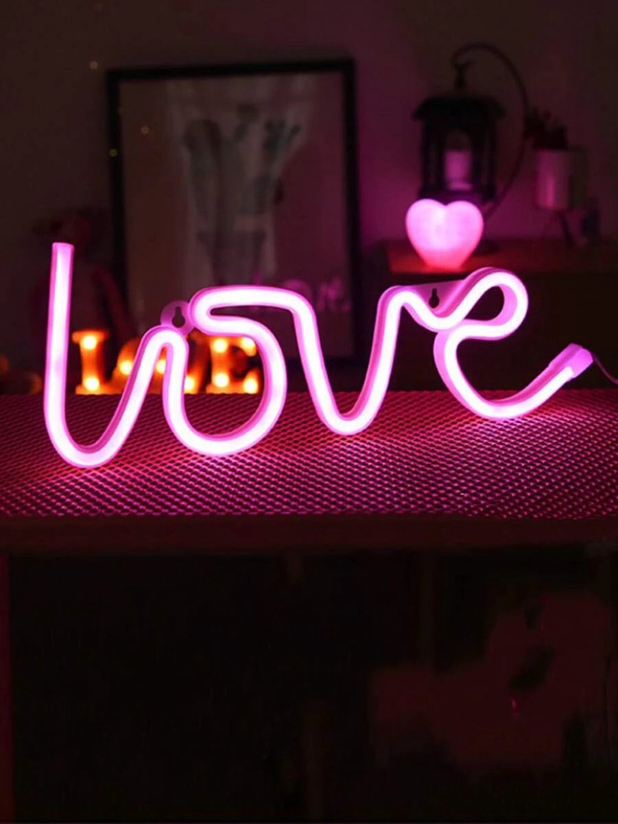 Neon led lamp - Love - Roze - 13 x 34 cm - Incl. 3 AA batterijen - Neon Verlichting - Wandlamp