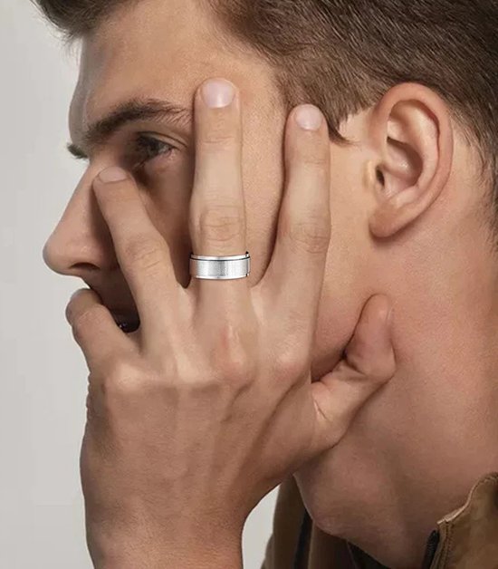 Fidget Ring Zilver kleurig - Anxiety Ring - Fidget Toy Om Je Vinger! - Staal - Ringen Heren Dames - Cadeau voor Man - Mannen Cadeautjes - TrendFox