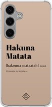 Casimoda® hoesje - Geschikt voor Samsung Galaxy S24 - Hakuna Matata - Shockproof case - Extra sterk - TPU/polycarbonaat - Bruin/beige, Transparant