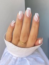 Nep nagels - Plak nagels - Witte lijntjes - Vierkant - Medium