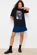 Trendyol TWOSS21TS3663 Volwassenen Vrouwen T-shirt Single - Zwart - XL