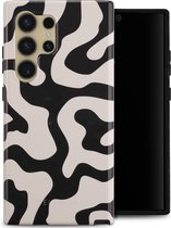 Selencia Hoesje Geschikt voor Samsung Galaxy S24 Ultra Hoesje - Selencia Vivid Backcover - Art Wave Black