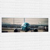 Muursticker - Vliegtuig - Vliegveld - Voertuig - Vleugels - Lucht - 120x40 cm Foto op Muursticker