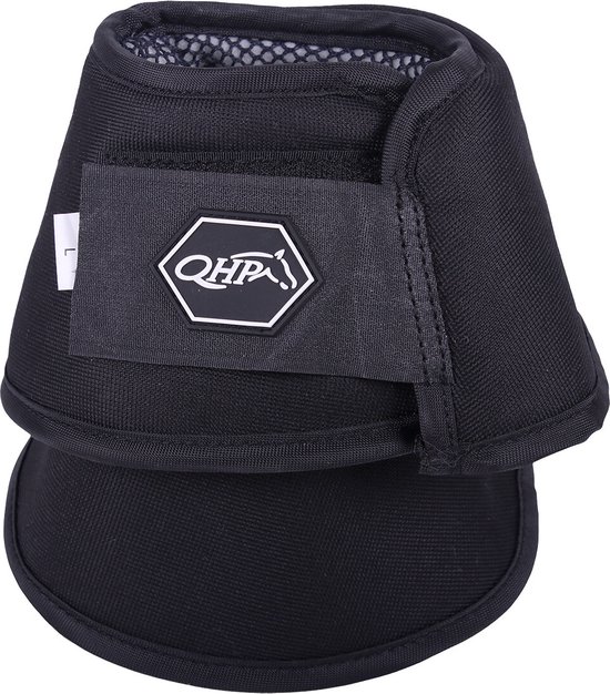 Zwarte QHP hoefschoen met klittenbandsluiting, logo en mesh voering.