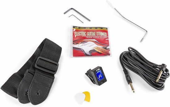 Een verzameling gitaaraccessoires: gitaarband, plectrums, stemapparaat, kabels, inbussleutels en een pakje snaren.