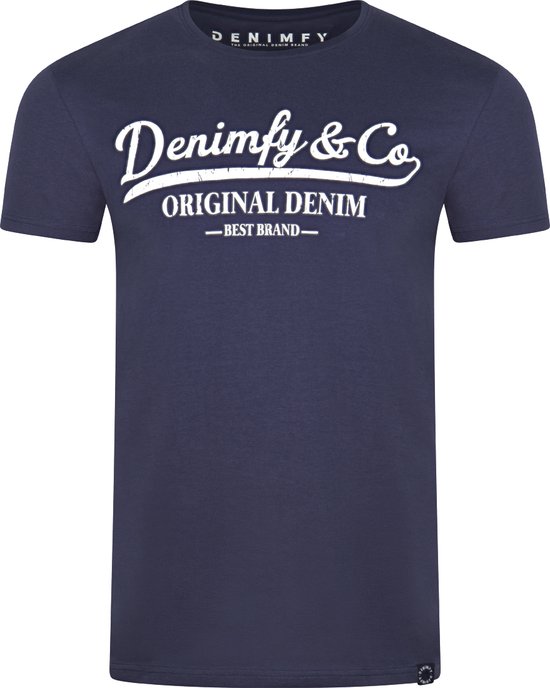 Donkerblauw t-shirt met witte tekst: "Denimfy & Co", "ORIGINAL DENIM", "BEST BRAND".