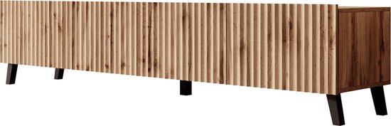 Dressoir met verticale houten lamellen in eikenlook en zwarte pootjes. Geïsoleerd op witte achtergrond.