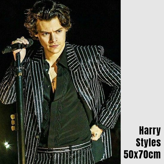 Allernieuwste.nl® Canvas Schilderij Harry Styles Pop Zanger - 50 x 70 Kleur