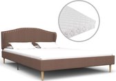 Decoways - Bed met matras stof bruin 140x200 cm