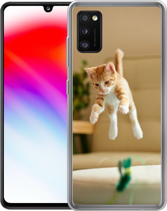 Telefoonhoesje Geschikt voor Samsung Galaxy A41 hoesje - Kat - Spring - Speelgoed - Siliconen Telefoonhoesje Telefoonhoesje