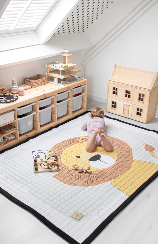 Product: Love by Lily - groot speelkleed - Mr. Chairman Lion - 200x150cm, van het merk Love by Lily .com