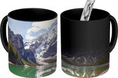 Magische Mok - Foto op Warmte Mok - Strand bij het Italiaanse meer Lago di Braies - 350 ML