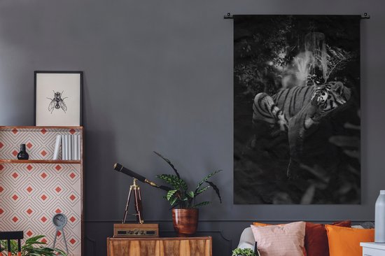 Tenture murale - Toile murale - tigre dans la jungle - noir et blanc - 120x180 cm - Tapisserie