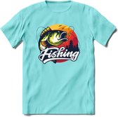 Fishing - Vissen T-Shirt | Grappig Verjaardag Vis Hobby Cadeau Shirt | Dames - Heren - Unisex | Tshirt Hengelsport Kleding Kado - Licht Blauw - S