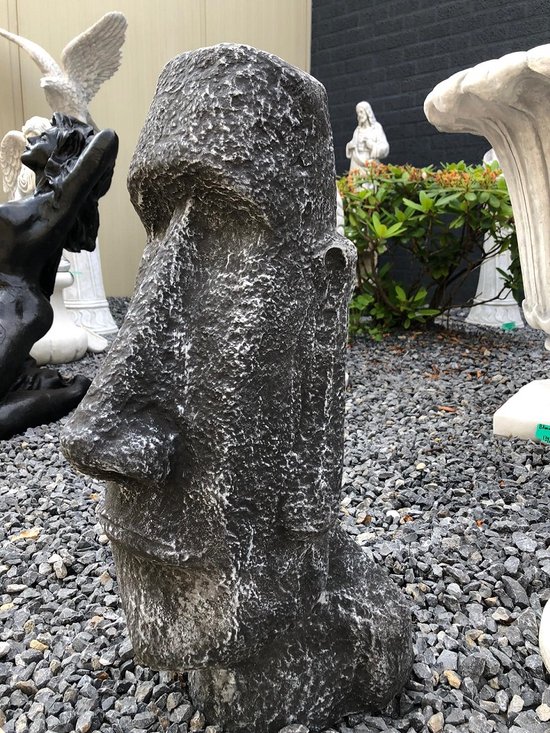 Statue en pierre de 'Moai', figure des îles de Pâques
