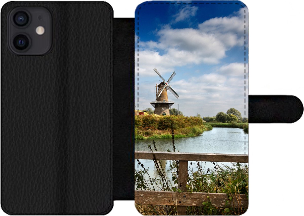 Telefoonhoesje Geschikt voor iPhone 12 telefoonhoesje - Molen in Gorinchem - Met vakjes - Wallet case met magneetsluiting