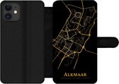 Bookcase Geschikt voor iPhone 11 telefoonhoesje - Alkmaar - Stadskaart - Goud - Zwart - Met vakjes - Wallet case met magneetsluiting